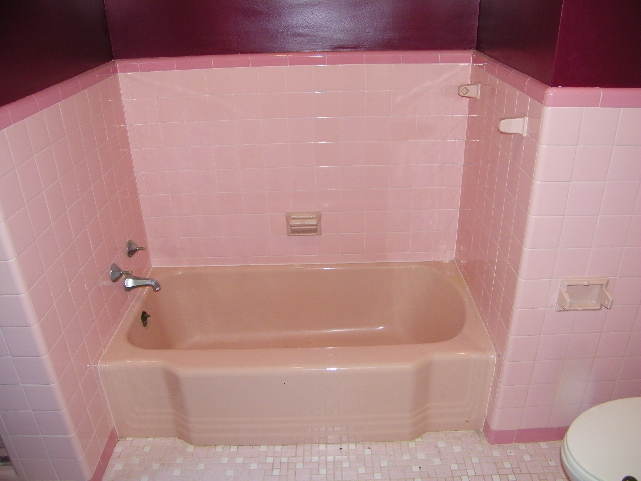 Pink Cast Iron Bathtub